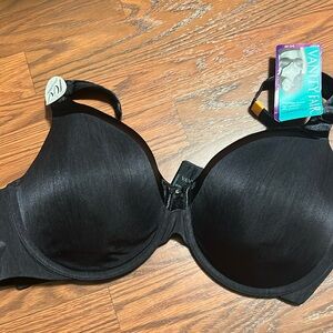 new with tags!!! Vanity fair bra